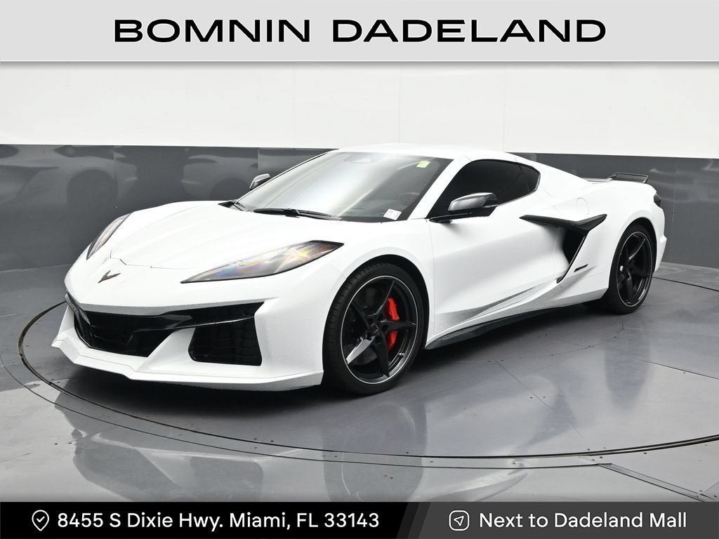 2025 Chevrolet Corvette E-Ray 1LZ