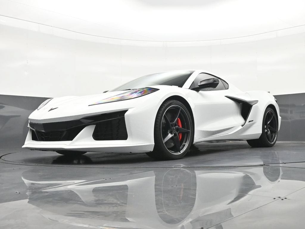 2025 Chevrolet Corvette E-Ray 1LZ