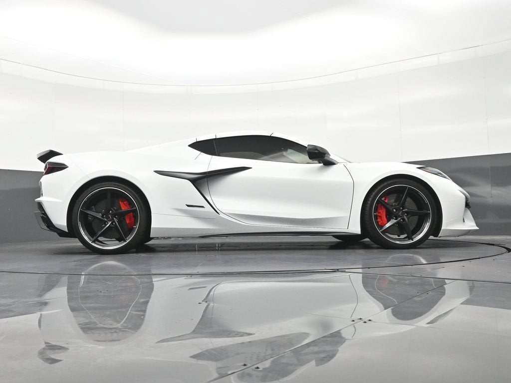 2025 Chevrolet Corvette E-Ray 1LZ