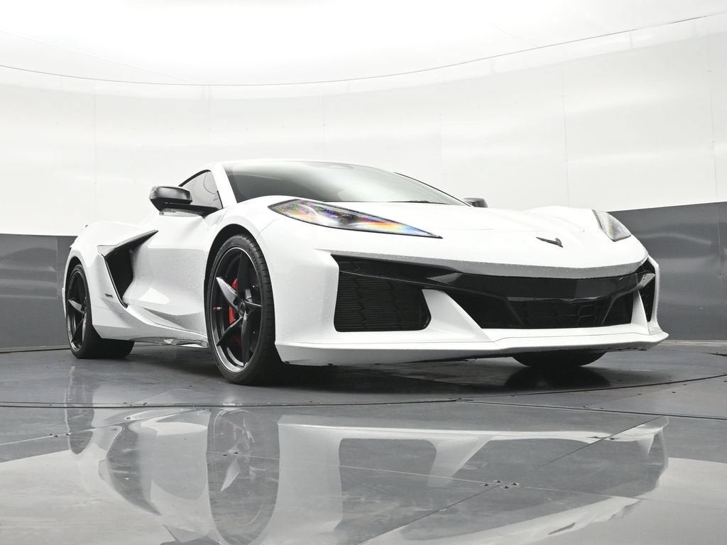 2025 Chevrolet Corvette E-Ray 1LZ