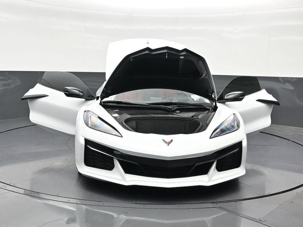 2025 Chevrolet Corvette E-Ray 1LZ