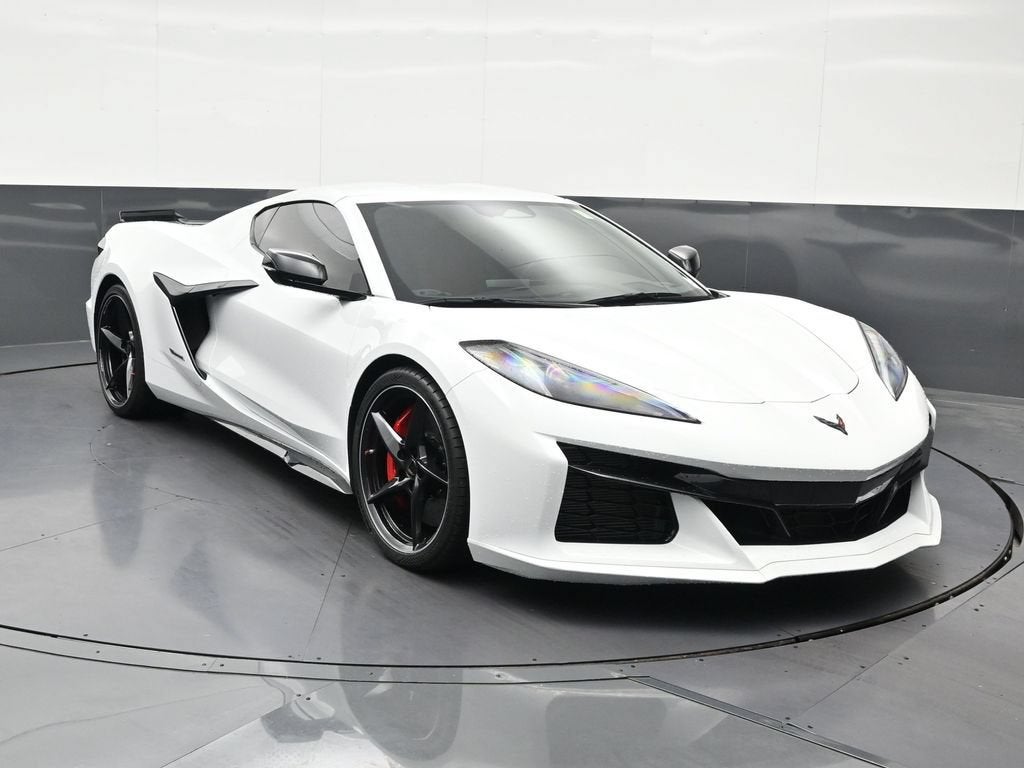 2025 Chevrolet Corvette E-Ray 1LZ