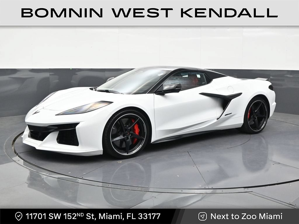 2025 Chevrolet Corvette E-Ray 1LZ