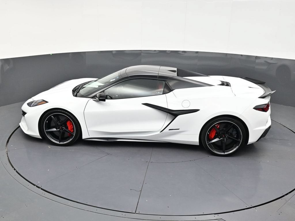 2025 Chevrolet Corvette E-Ray 1LZ