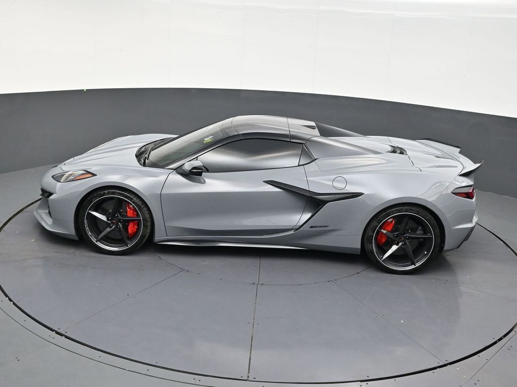 2025 Chevrolet Corvette E-Ray 2LZ