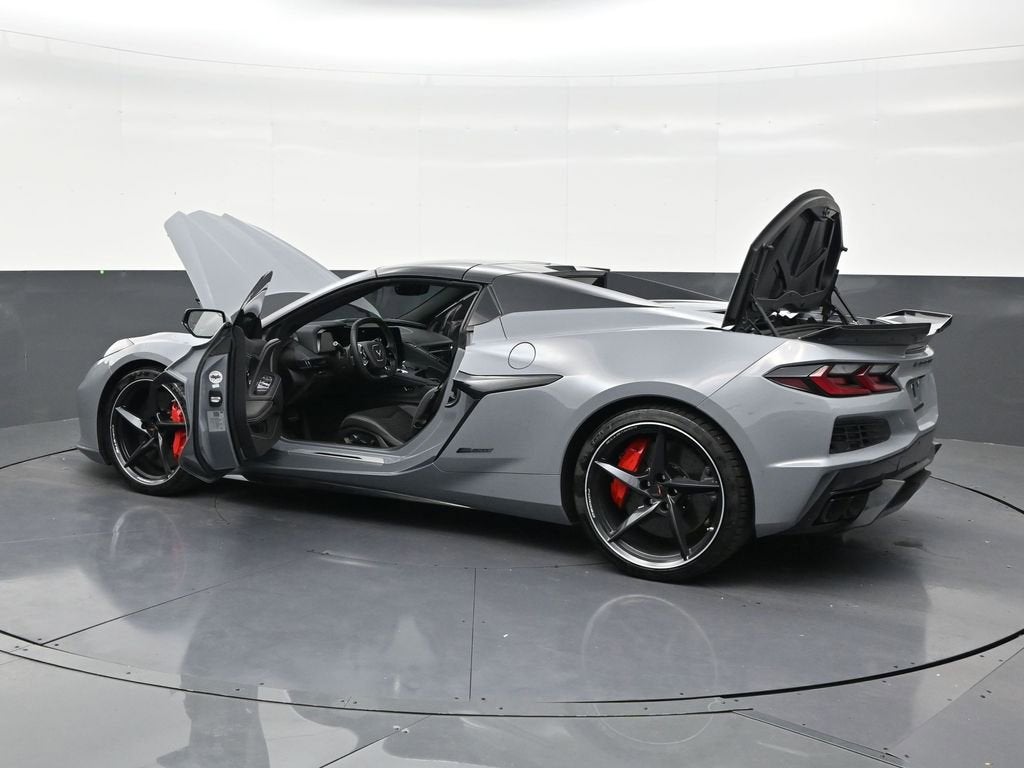 2025 Chevrolet Corvette E-Ray 2LZ