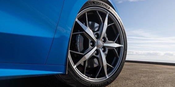 Bomnin Corvette in Miami FL Corvette rear and wheel view