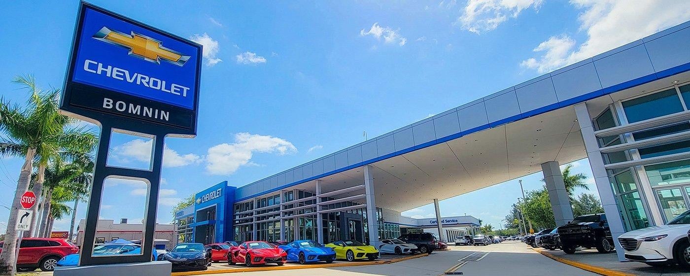Bomnin Corvette in Miami FL exterior shot of Bomnin Chevrolet Dadeland