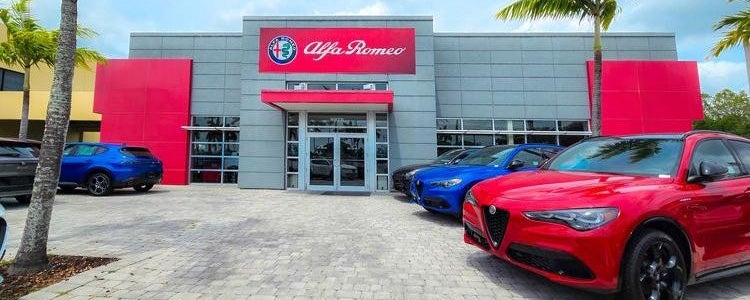 Bomnin Corvette in Miami FL exterior shot of Bomnin Alfa Romeo & Fiat